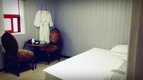 J Gwangalli Motel *